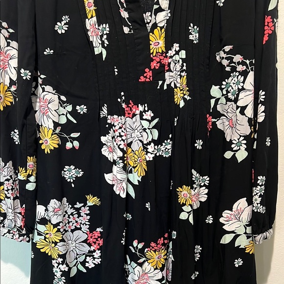 OLD NAVY long sleeve Black Dress with Floral Print and deep V neck Size Small - Picture 2 of 5